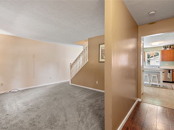 4th image of 2483 Clara St