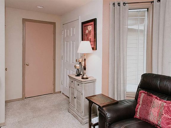 5th image of 4703 Clydesdale Ln