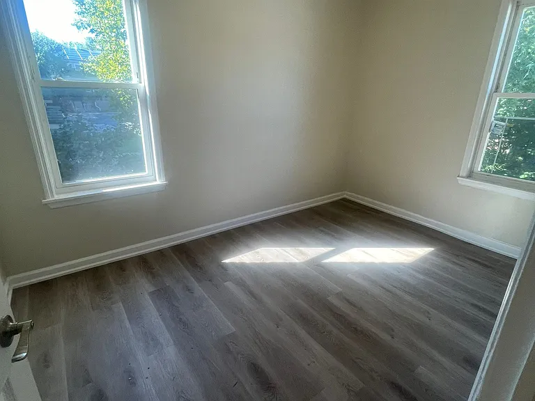 17 Earl St #1 — Photo 4