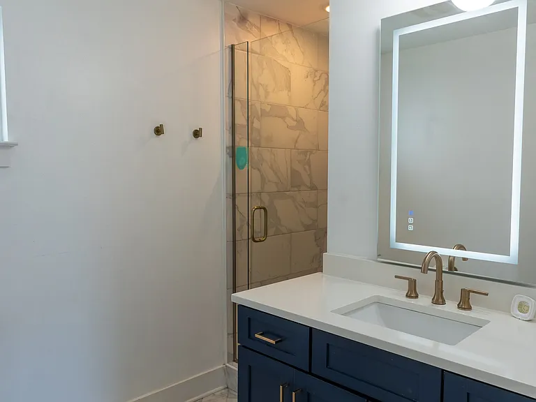 110 Duke St — Photo 25