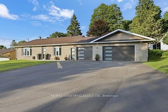 4th image of 158 Bridge St W