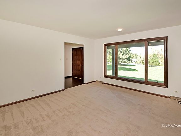 5th image of 25173 W Hillside Ave