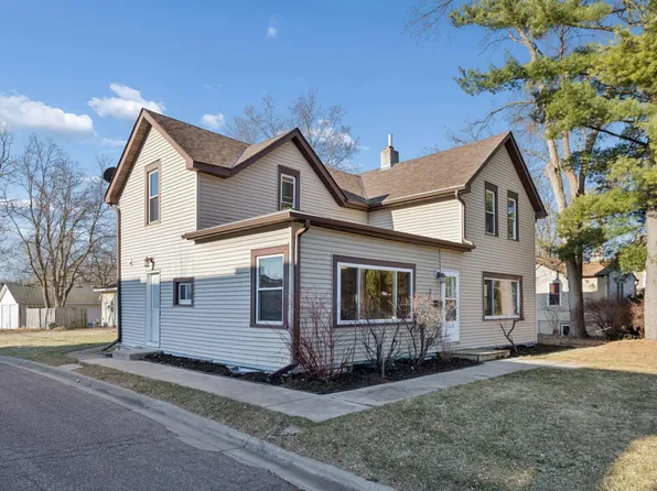 302 Benton St, Anoka, MN 55303