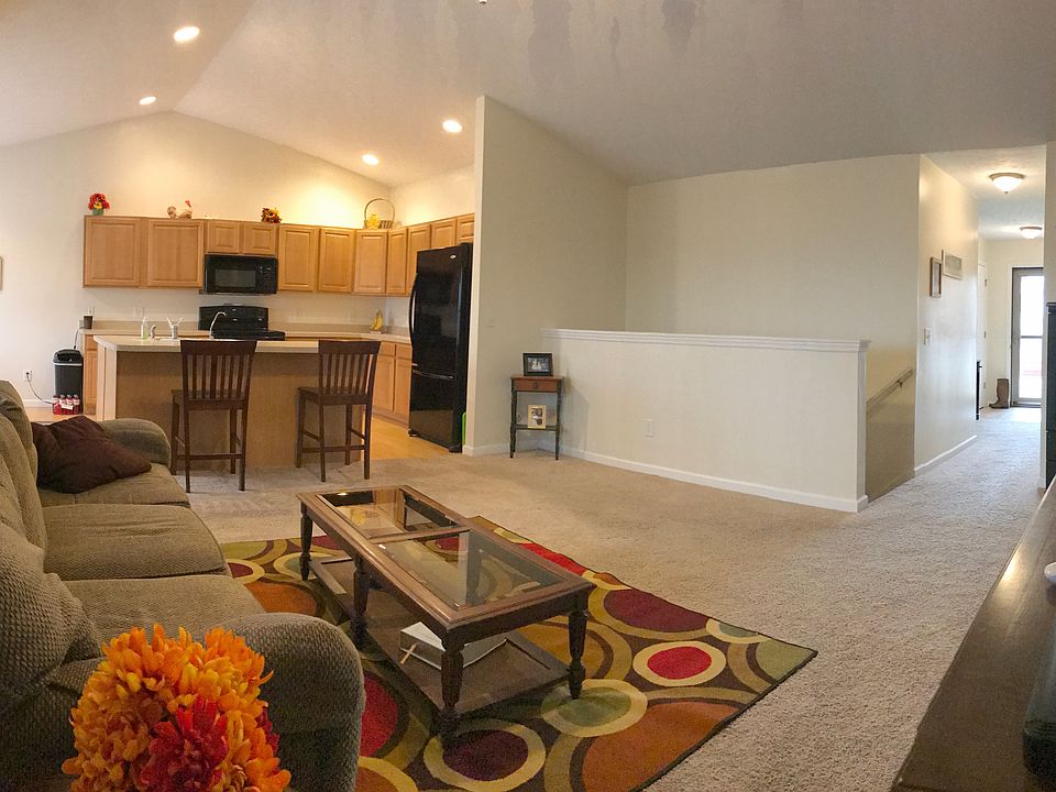 Open floor plan!