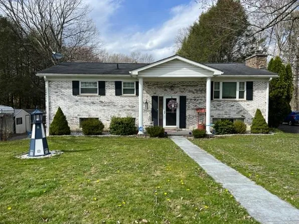 106 Hale St, Beckley, WV 25801