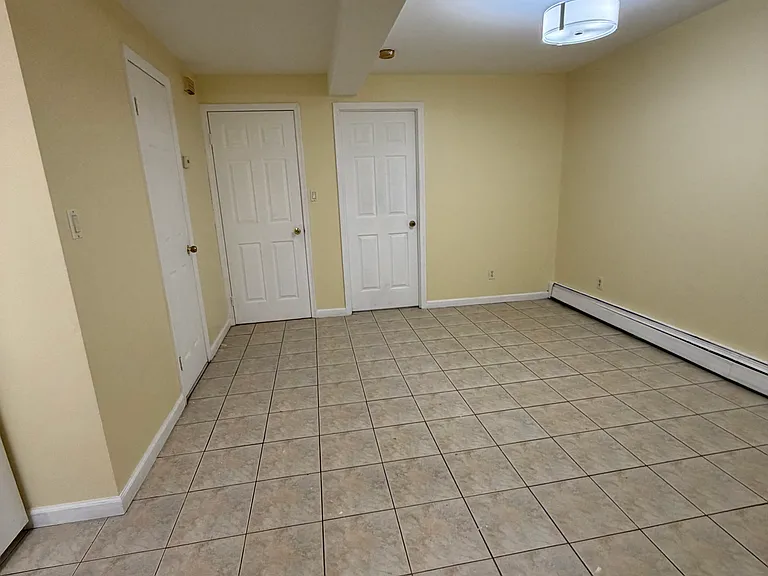 4234 Bedford Ave — Photo 7