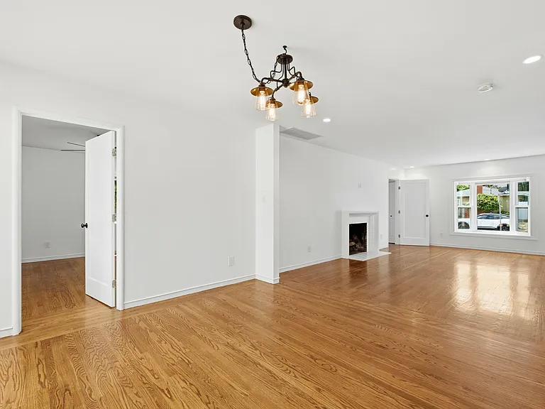 1680 Grove Way — Photo 17