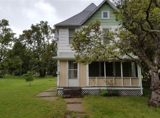 1511 SE Quincy St, Topeka, KS 66612