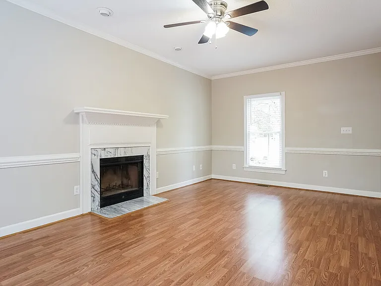212 Sleepy Creek Dr — Photo 6