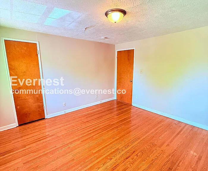 1789 Kings Ct #D — Photo 13