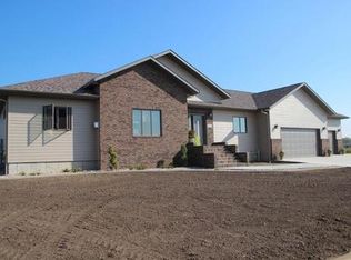 375 Broadland Creek Ct, Huron, SD 57350