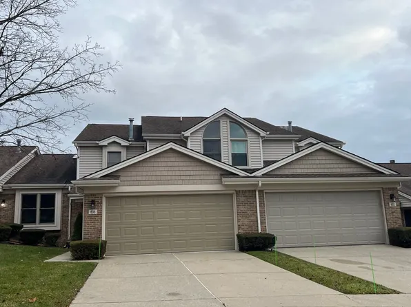 636 Summit Ridge Dr, Milford, MI 48381