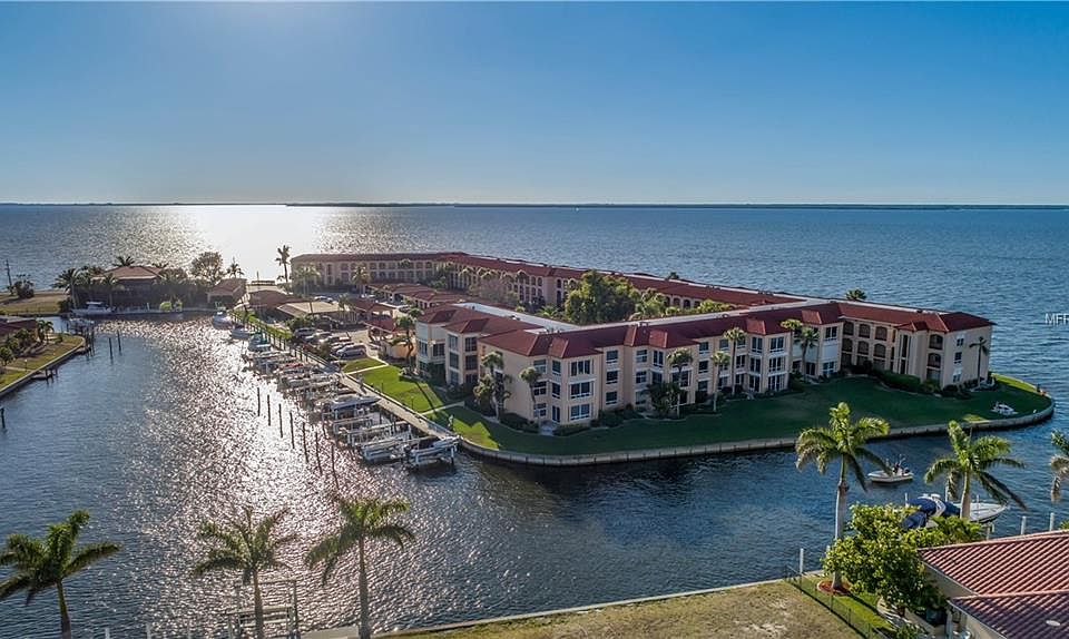 2nd image of 1 Colony Point Dr Unit B3