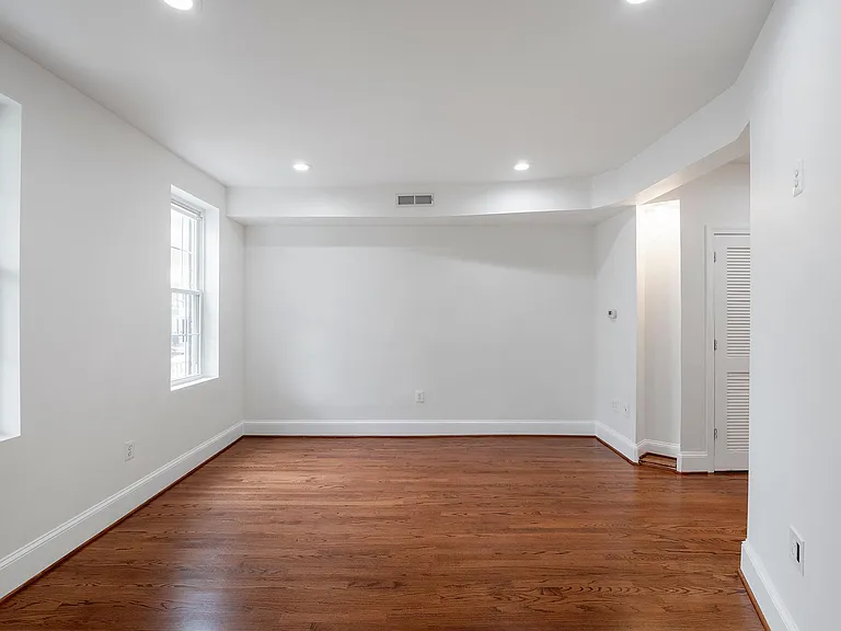 730 Newton Pl NW #1 — Photo 14