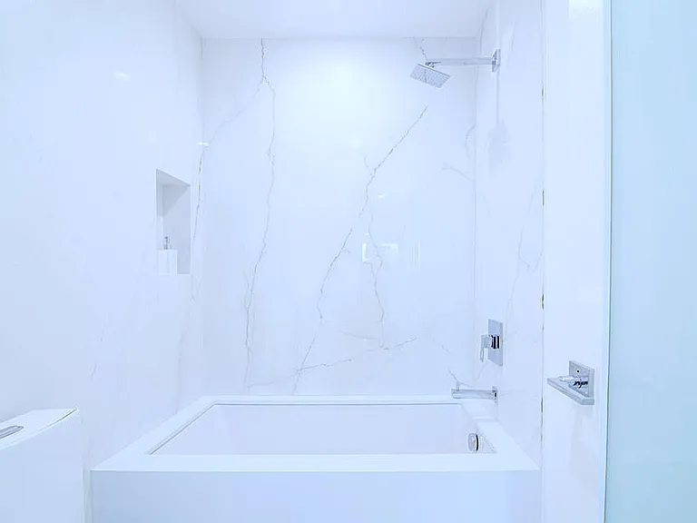 11645 Montana Ave — Photo 25