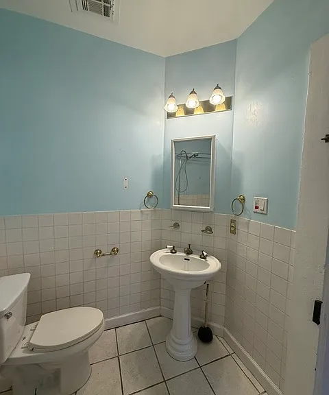 2229 Brainard St #A — Photo 9