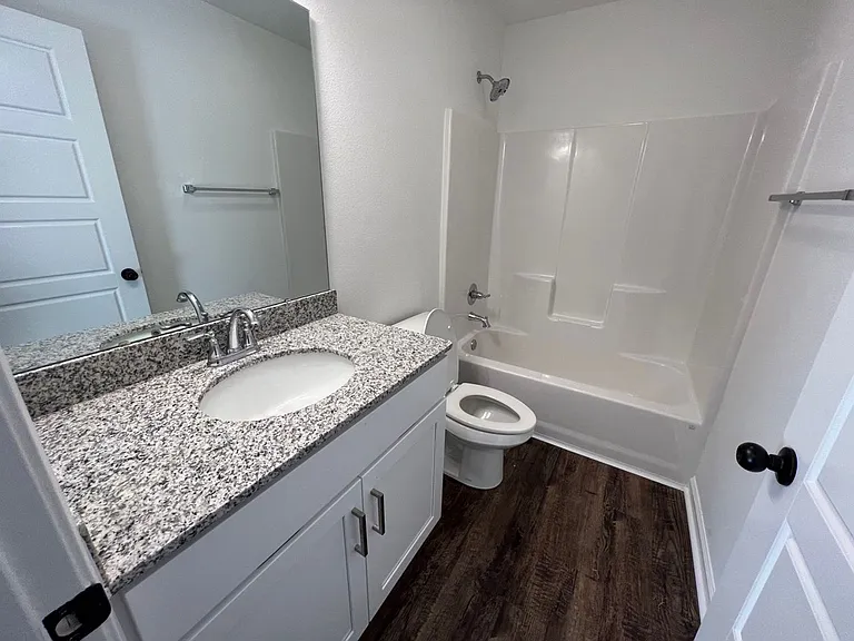 608 Short Leaf Ln — Photo 18