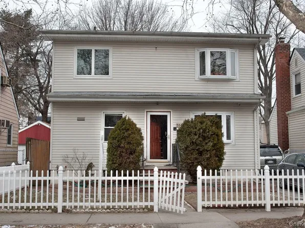 16475 Underhill Avenue, Fresh Meadows, NY 11365