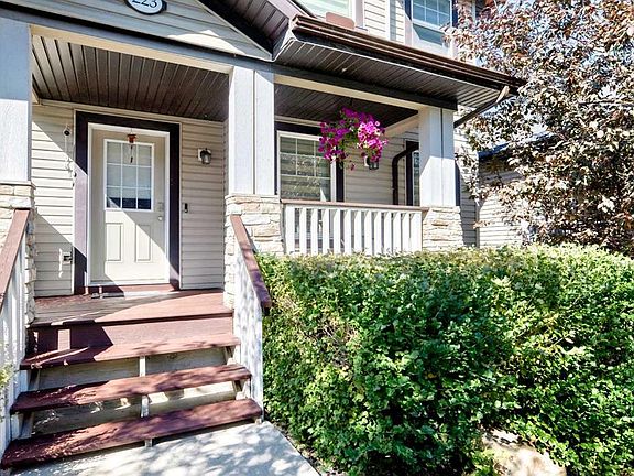 3rd image of 223 E Skyview Ranch Way NE
