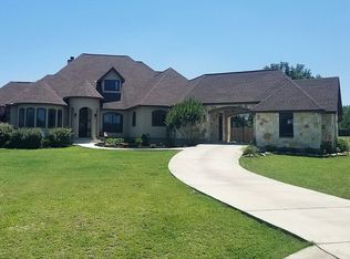 169 Copper Ridge Dr, La Vernia, TX 78121