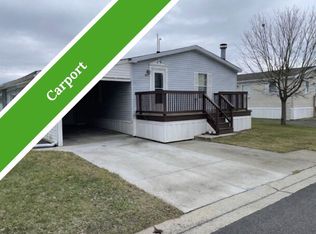 667 Gardenwood Dr #667, Lockport, NY 14094