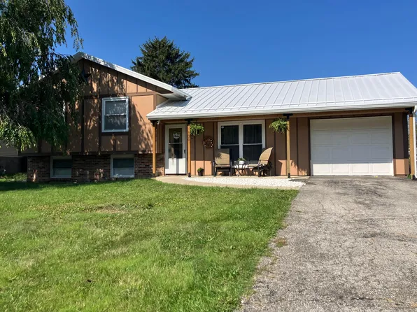 130 Rae Ct, Heath, OH 43056