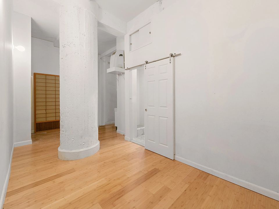 1st image of 250 Mercer St #B3l