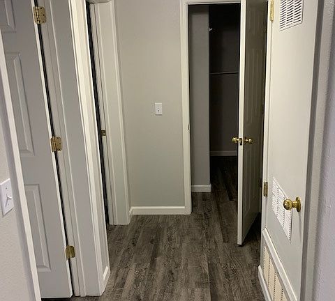 3rd image of 1201 W Larson St