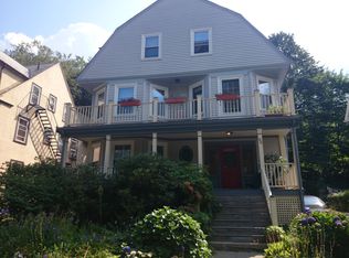 96 Columbia St, Brookline, MA 02446