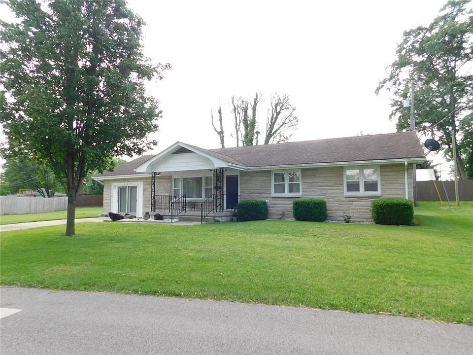 1st image of 326 Redwood Dr