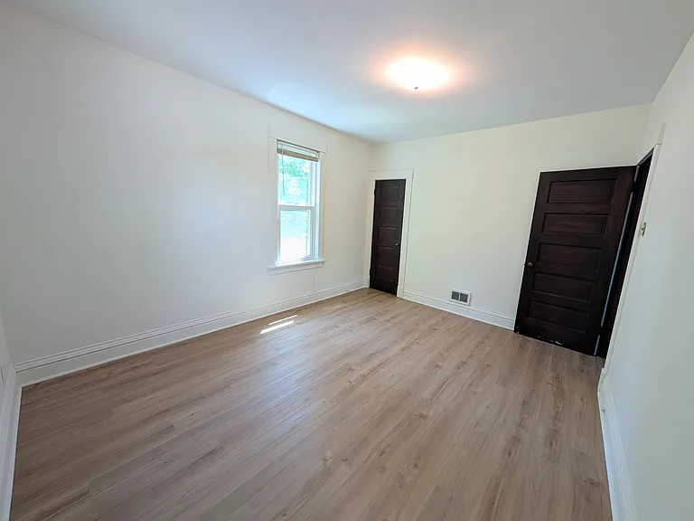 15007 S Illinois St #105 — Photo 10