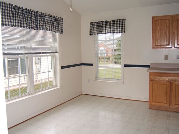 Breakfast Nook off Kitchen