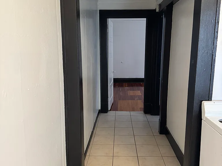 607 E Louisiana Ave #1 — Photo 9