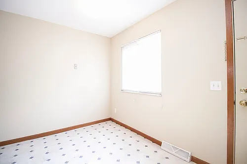 4715 Bennett #15 — Photo 8