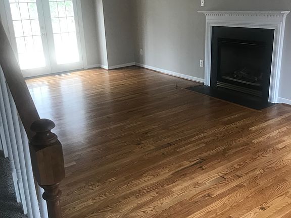 3rd image of 10424 Duryea Dr