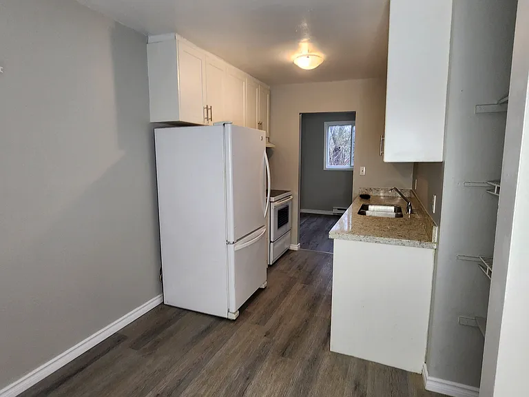 725 Cricklewood Dr #5 — Photo 7