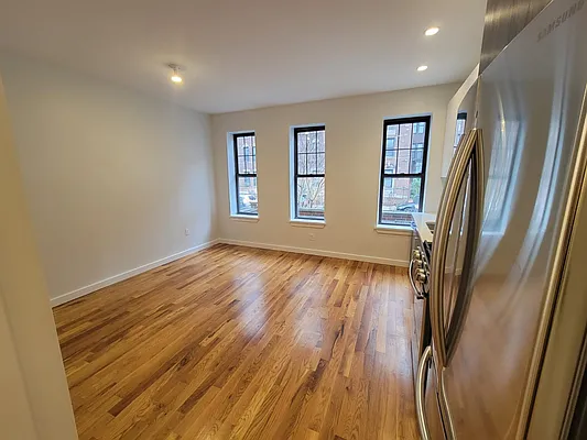 Rented by Midbrook Realty, LLC | media 5