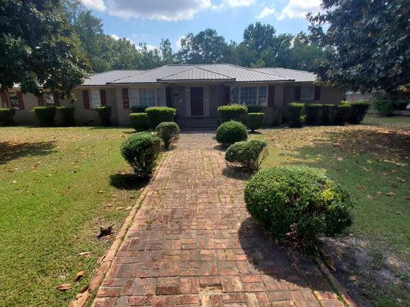 122 W Boyce St, Manning, SC 29102