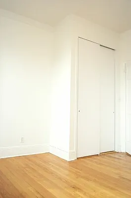 Rented by Tower Brokerage | media 12