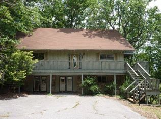 1145 Wiley Oakley Dr, Gatlinburg, TN 37738