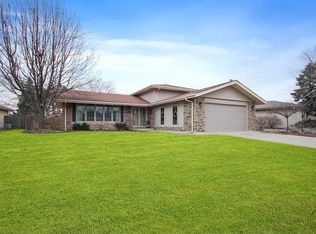 15202 Tee Brook Drive, Orland Park, IL