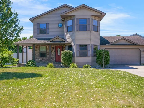 206 Brooke Ln, Millersburg, IN 46543