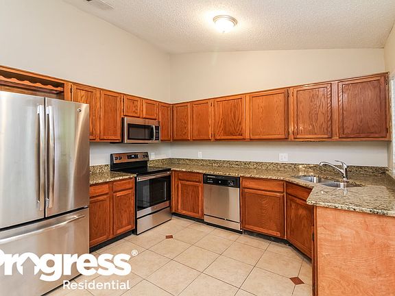 5th image of 2509 Creekwood Ln
