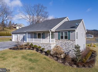 145 Foxglove Dr, Spring Mills, PA 16875