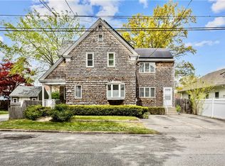 207 Lafayette St, Pawtucket, RI 02860