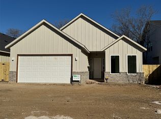 1633 E Tucker St, Fort Worth, TX 76104