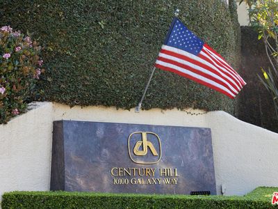 2260 Century Hl, Los Angeles, CA, 90067