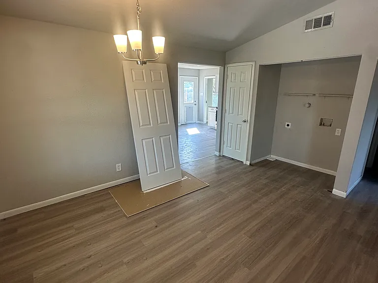 1105 Apache Ridge Rd — Photo 5