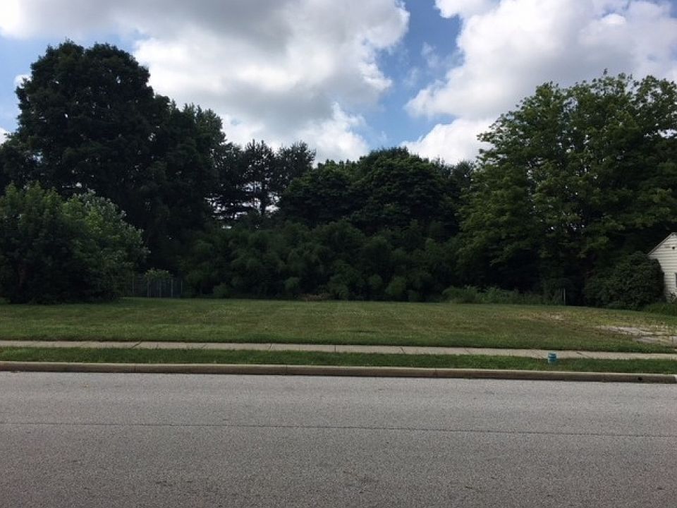 1st image of 3006 Oakridge Dr