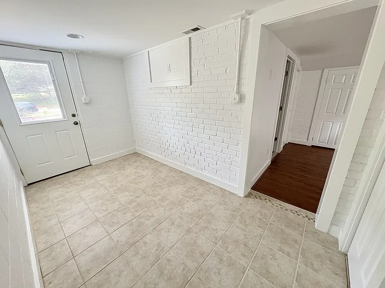 2807 Ashland St — Photo 22